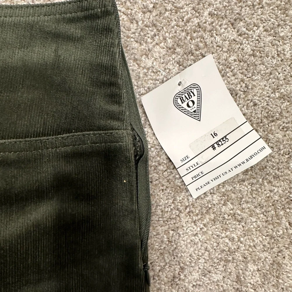 NWT Green Corduroy Skirt - Picture 3 of 10